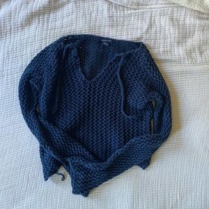 Abercrombie and Fitch cable knit cropped sweater